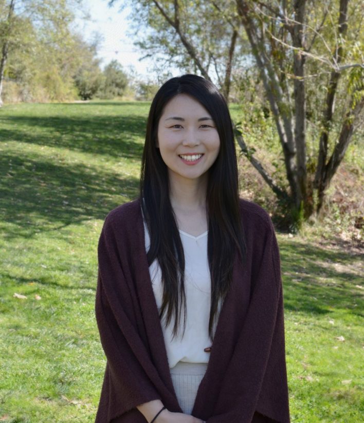 An image of Soo Jin, a therapist in Los Angeles, CA at Yellow Chair. If you are a highly sensitive person, Soo Jin can help you in therapy for empaths in Los Angeles, CA. 91006 | 90071