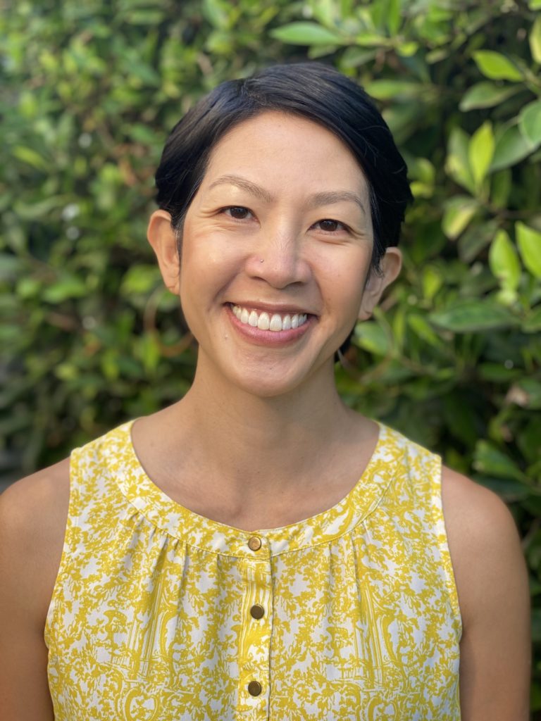 Asian American Therapist, Phuong Tang, Licensed Clinical Social Worker