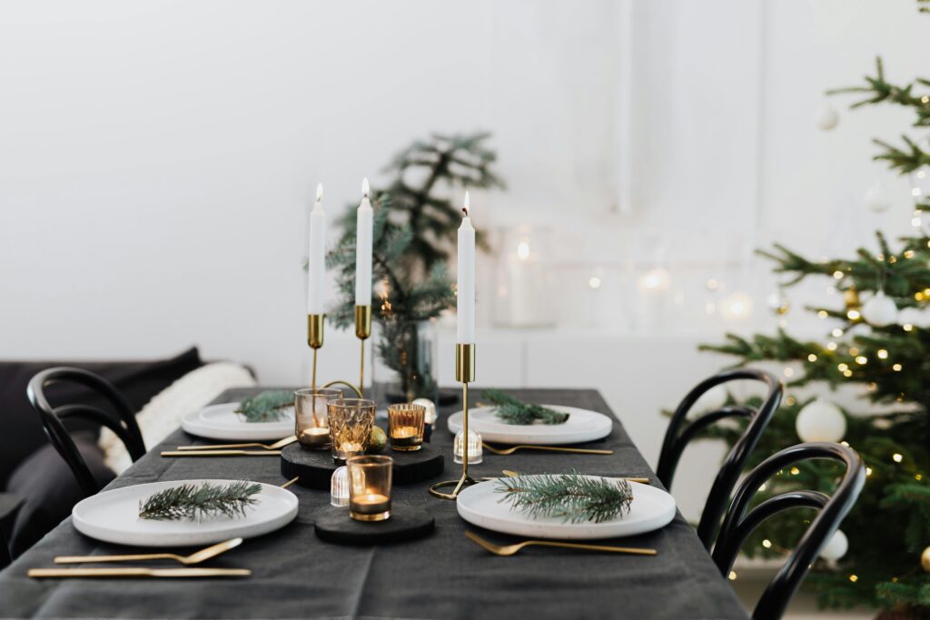 holiday dinner table setting