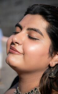 stressed woman working | burnout therapist in los angeles, ca | anxiety treatment in los angeles, ca | individual therapy in los angeles, ca | 90048 | 91502