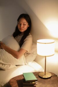stressed woman working | burnout therapist in los angeles, ca | anxiety treatment in los angeles, ca | individual therapy in los angeles, ca | 90048 | 91502