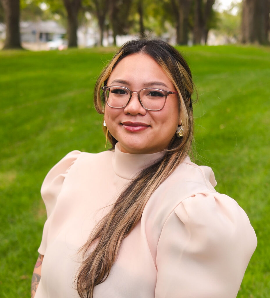 Filipina-American Therapist