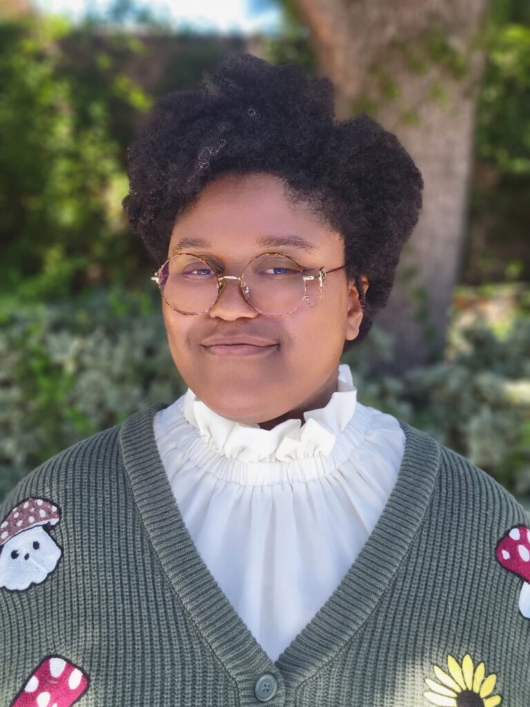 Headshot of a nonbinary therapist in Burbank, California